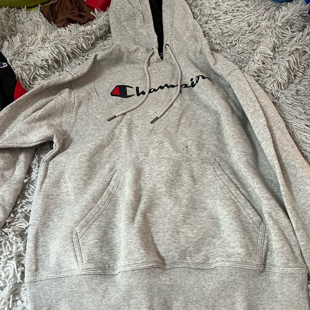 Grey sweatshirt